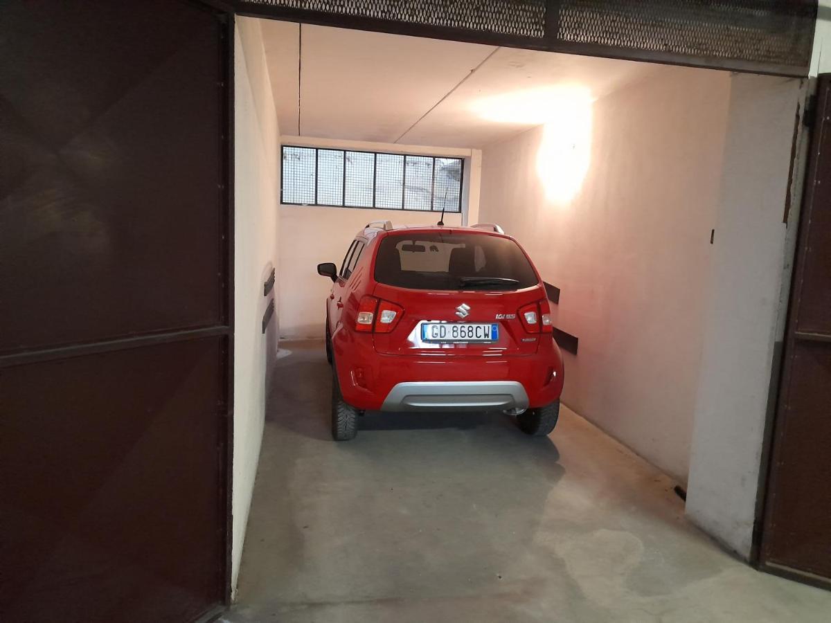Appartamento Centrale Con Garage Asti Kültér fotó